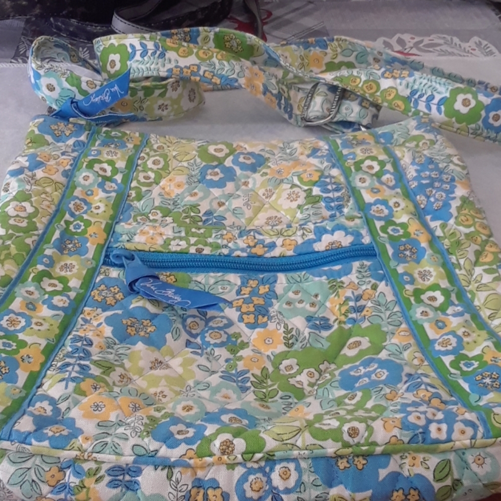 ***Vera Bradley English Meadow crossbody bag